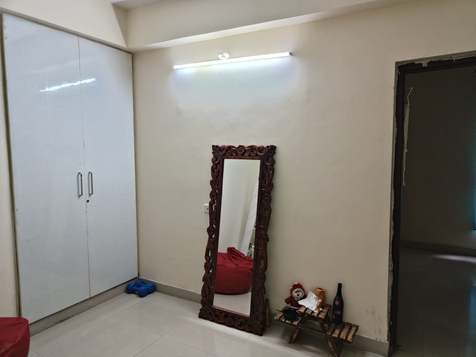 2 Beds 1 Bath for sale in Gaur city 2, Noida UP