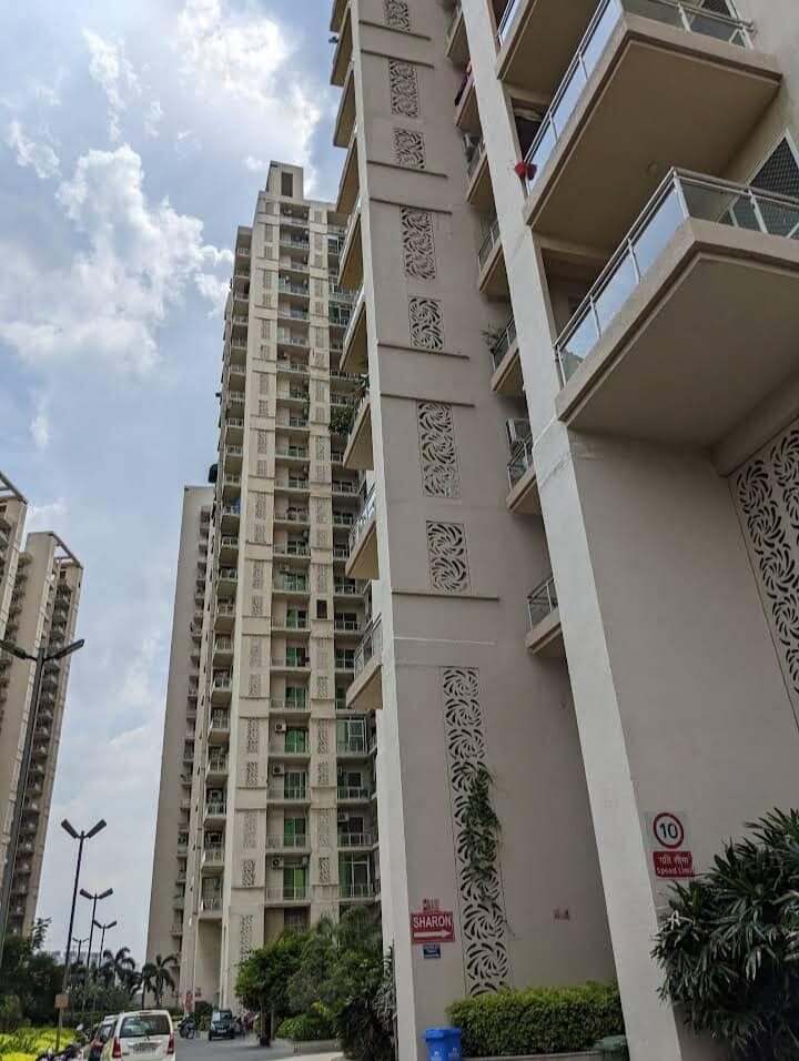 Semi furnished 3 Beds 3 Baths flat for Sale in Noida extn. UP