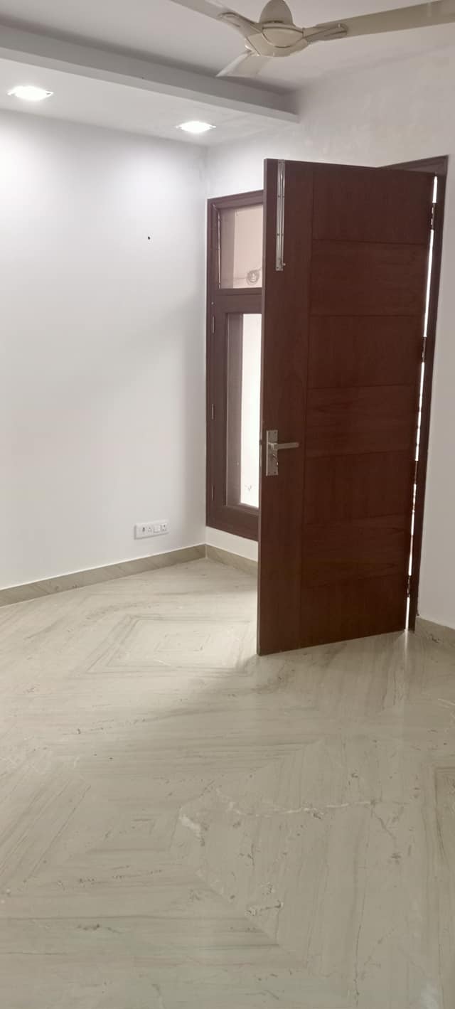 s1 2 beds flat for rent in Kalka ji, Delhi