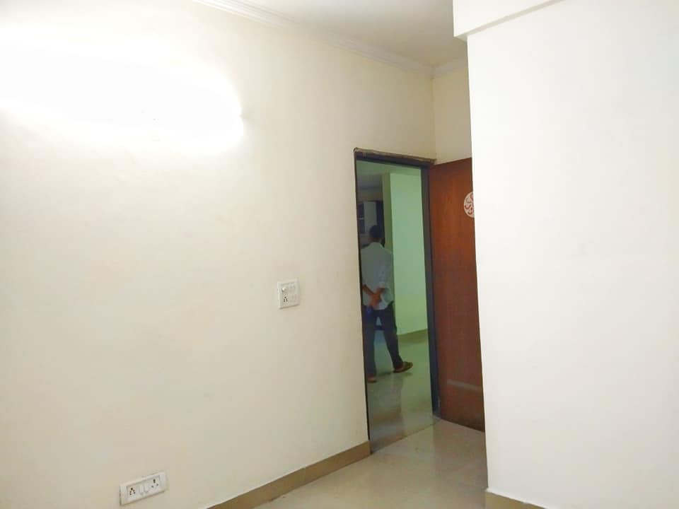 2BEDS FLAT FOR RENT IN SAKET AREA