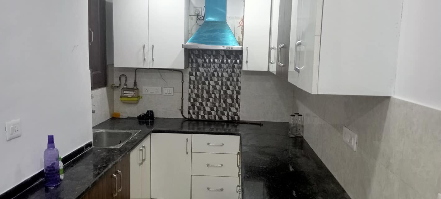 s4 2 beds flat for rent in Kalka ji, Delhi
