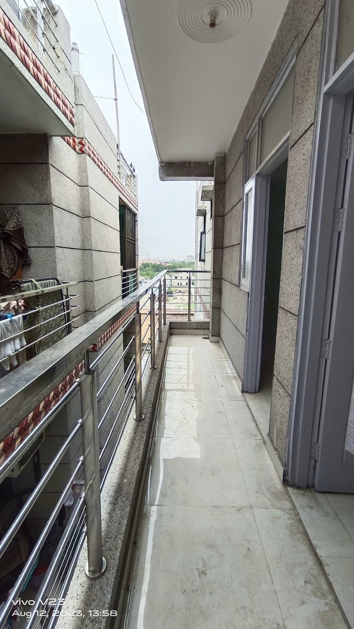 sg8 Ready to Move 2 beds 1 bath for Sale in Noida, UP
