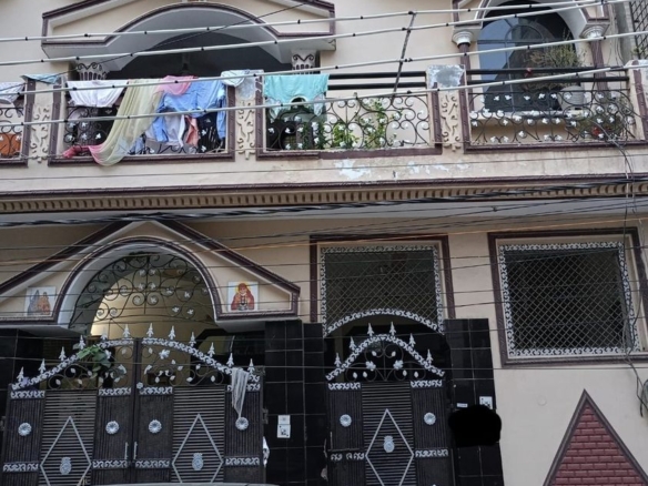 4 Beds 4 Baths Double storey building for sale in Jyoti Park Delhi