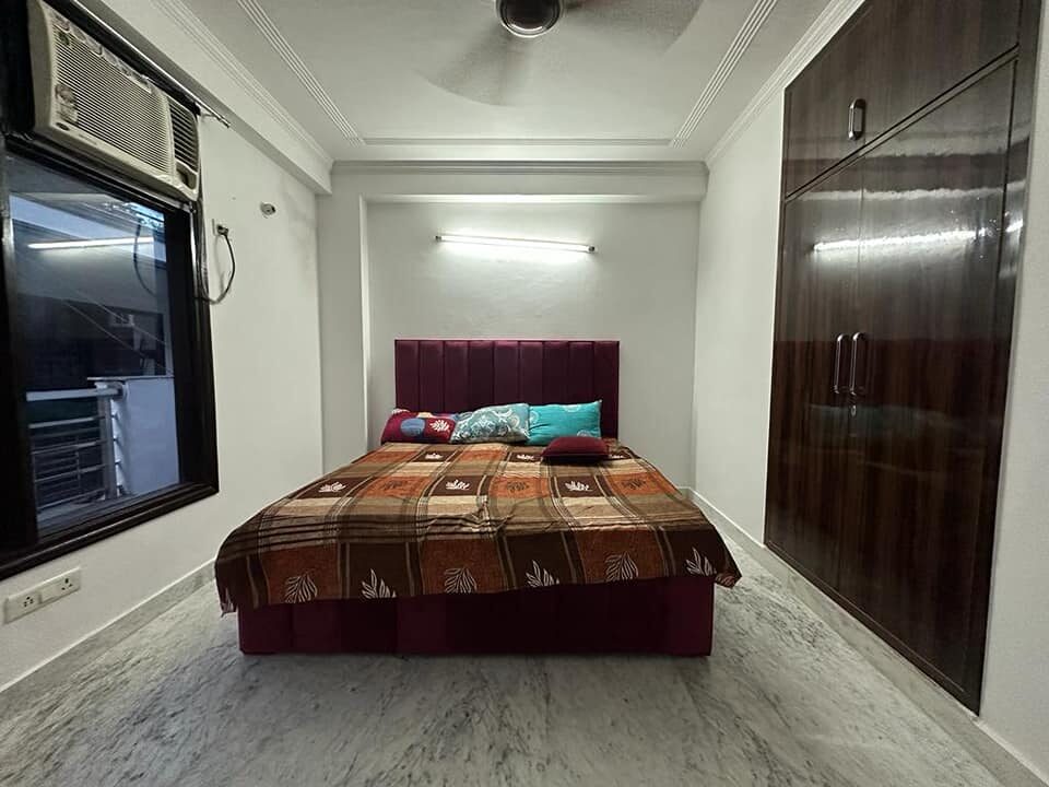 2BEDS FURNISHED FLAT FOR RENT IN SAKET AREA