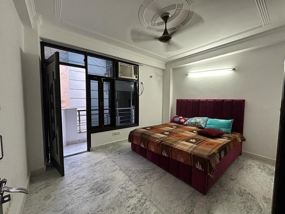 2BEDS FURNISHED FLAT FOR RENT IN SAKET AREA