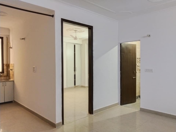 2 Beds 1 Baths Flat for Rent in Saket Delhi