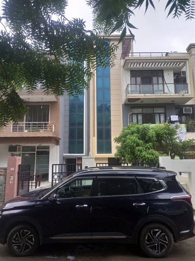 vm 3 Beds 3 Baths flat for Sale in Gurugram
