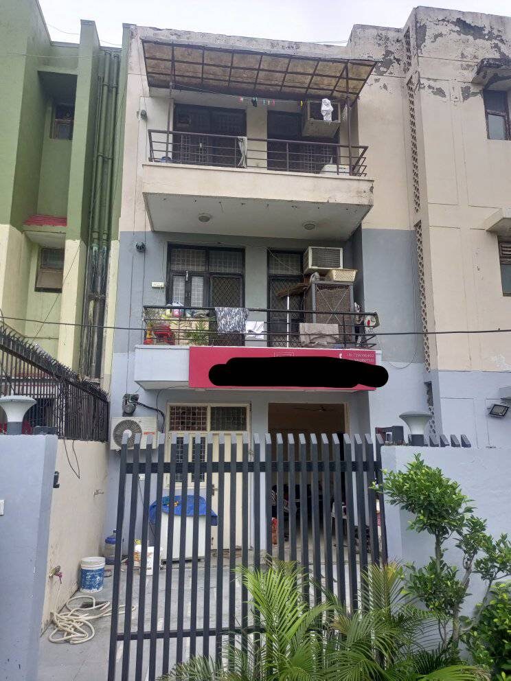 vm1 3 Beds 3 Baths flat for Sale in Gurugram