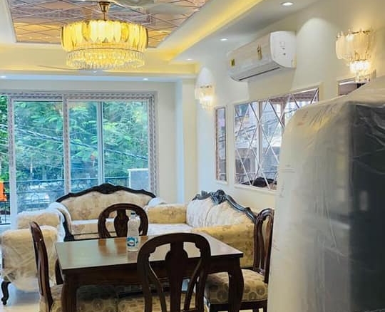 1st Floor 3Bed 3Bath flat for rent Furnished in Safdarjung enclave