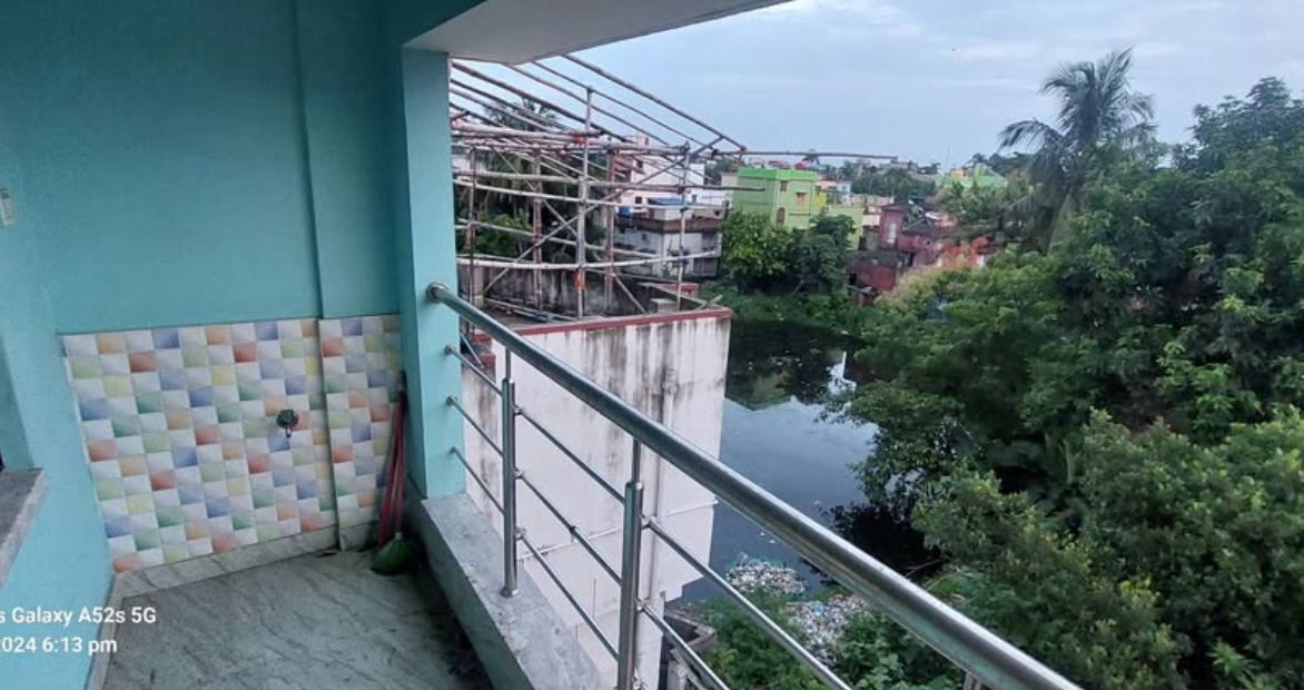 2 Beds and 2 Baths Flat for Rent in Kolkata