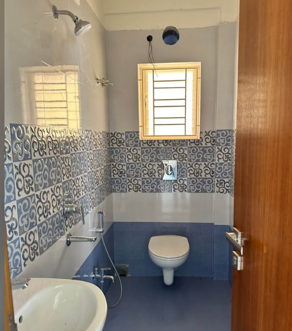 3 Beds and 3 Baths Flat for Sale in Kolkata