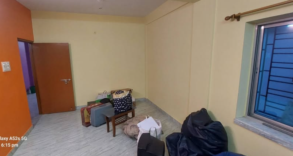 2 Beds and 2 Baths Flat for Rent in Kolkata