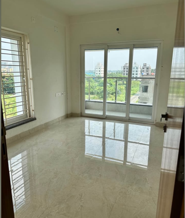 3 Beds and 3 Baths Flat for Sale in Kolkata