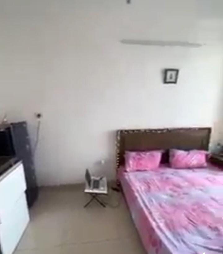 1 Bed and 1 Bath for Rent in Pune.