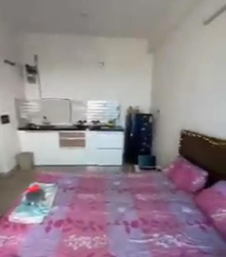 1 Bed and 1 Bath for Rent in Pune.