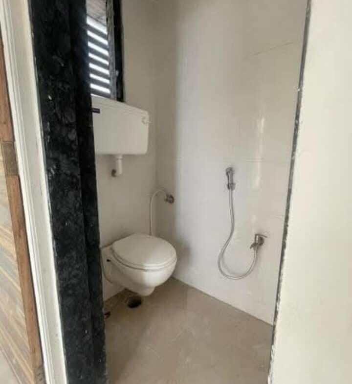 1 Bed and 1 Bath for Sale in Navi Mumbai.