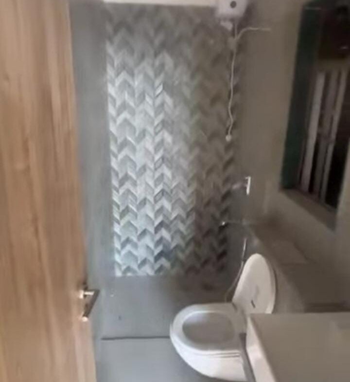 1 Bed and 1 Bath for sale in Mumbai.
