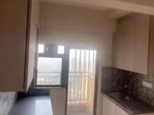1 Bed and 1 Bath for sale in Mumbai.