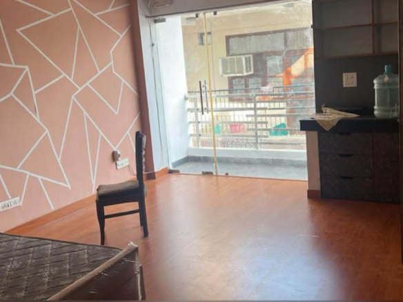 1 Bed and 1 Bath Flat for Rent in New Delhi