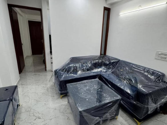 1 Bed and 1 Bath Flat for Rent in New Delhi
