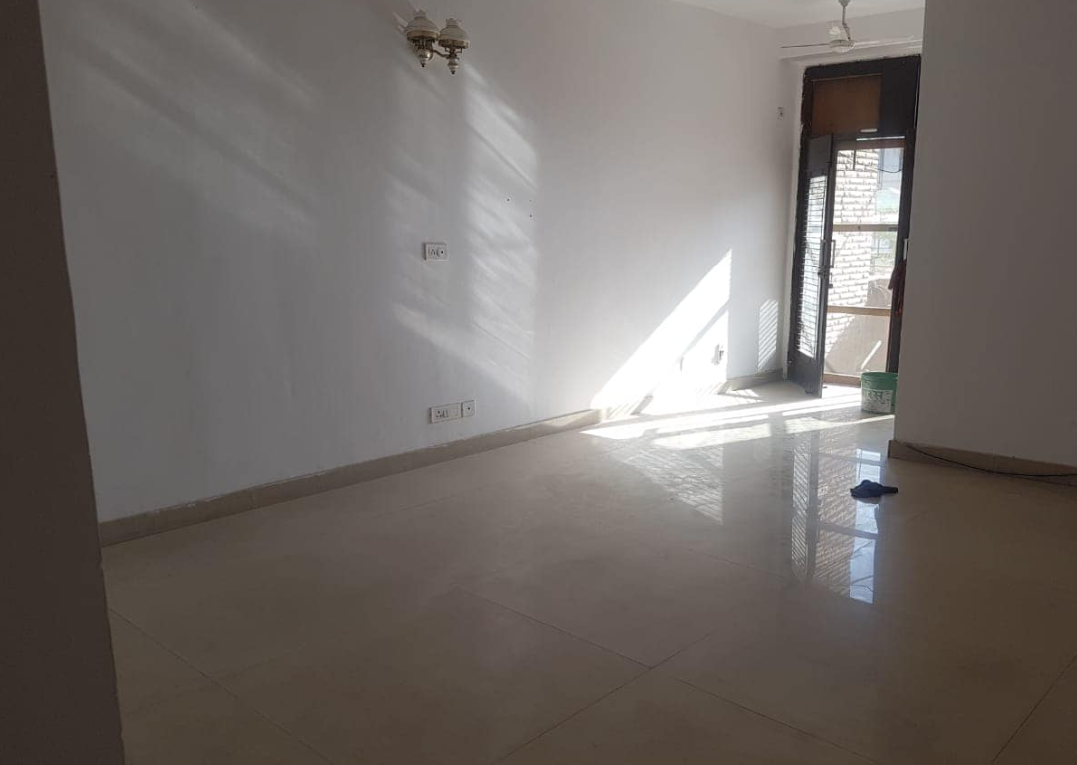 2 Beds and 2 Baths Flat for Rent in New Delhi