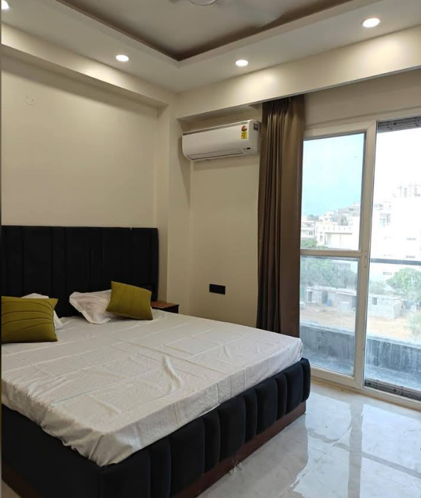 1 Bed and 1 Bath Flat for Rent in New Delhi