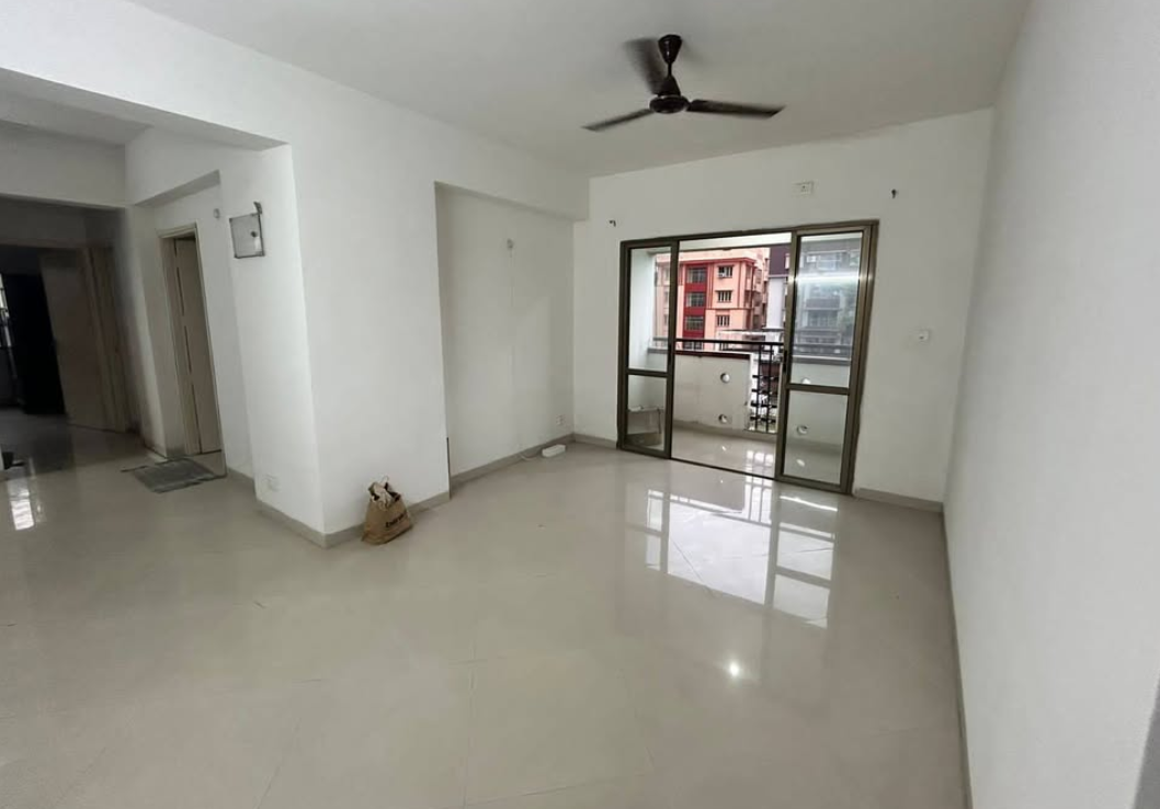 3 Beds and 3 Baths Flat for Sale in Kolkata