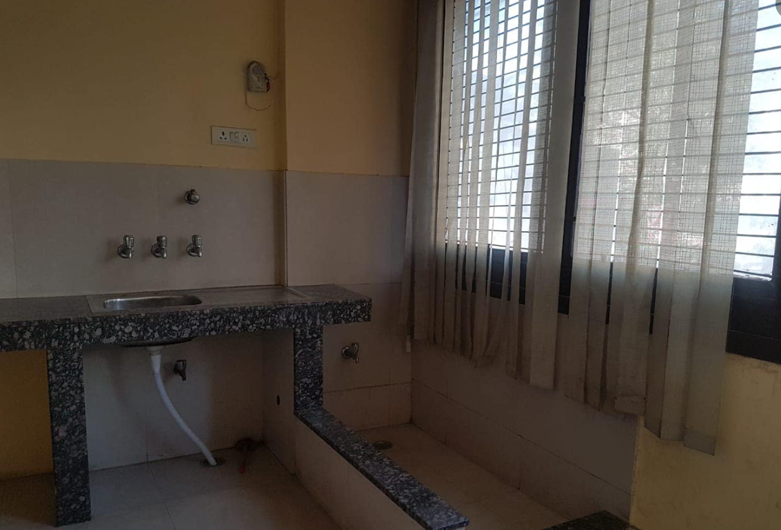 2 Beds and 2 Baths Flat for Rent in New Delhi