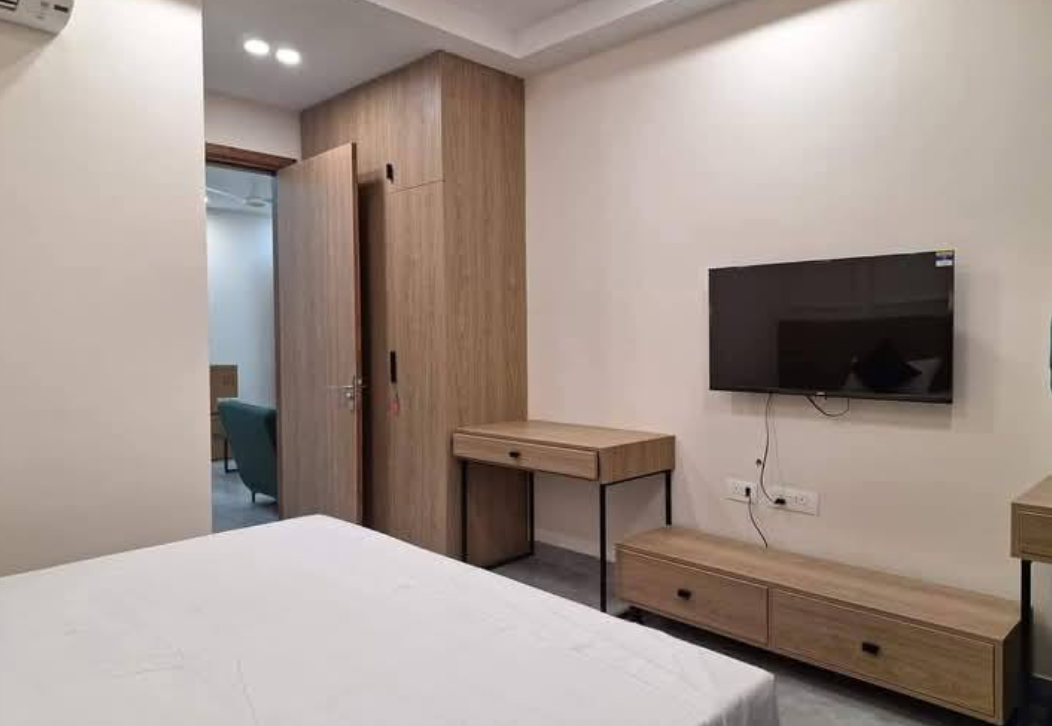 1 Bed and 1 Bath Flat for Rent in New Delhi