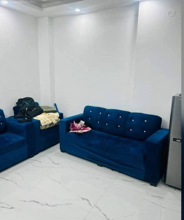 1 Bed and 1 Bath Flat for Rent in New Delhi