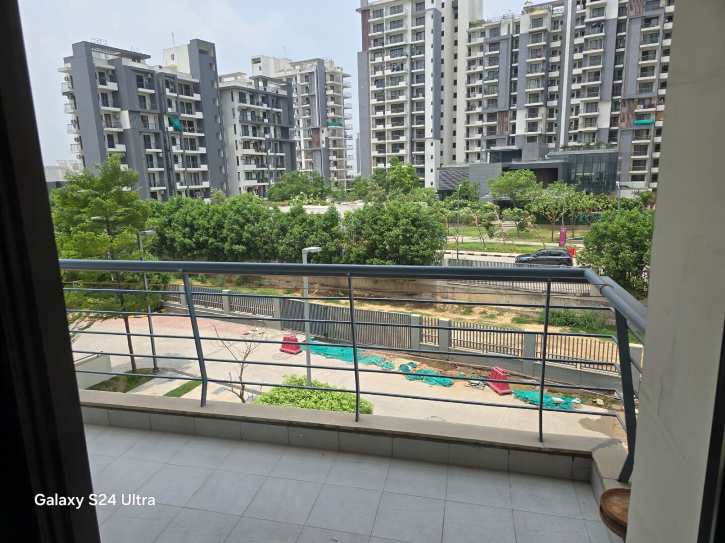 3 Beds and 3 Baths for Rent in Gurgaon.