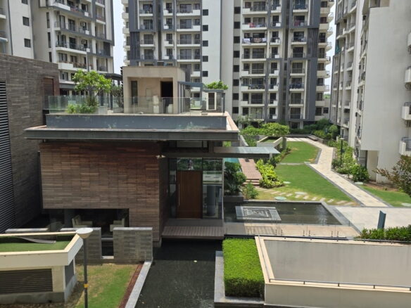 3 Beds and 3 Baths for Rent in Gurgaon.