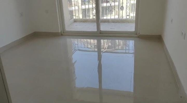 3 Beds and 3 Baths For Sale In Gurgaon.