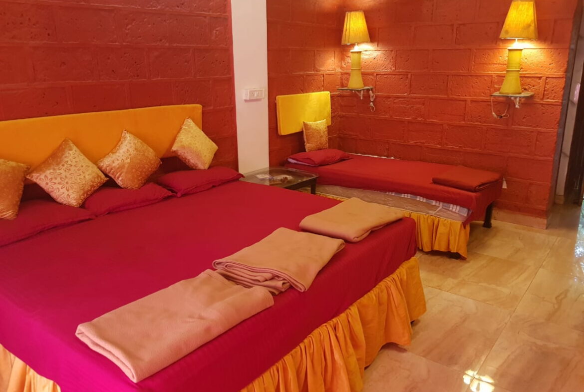 Villa For Rent in Alibag