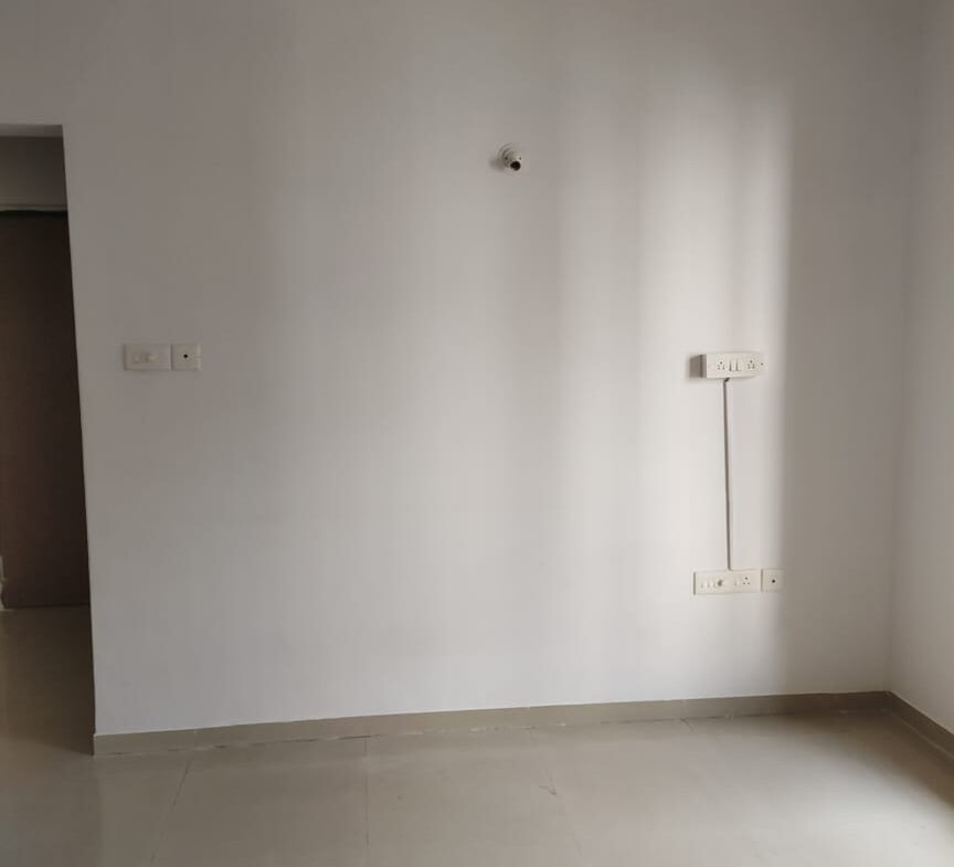 1 Bed and 1 Bath For Sale In Mumbai.
