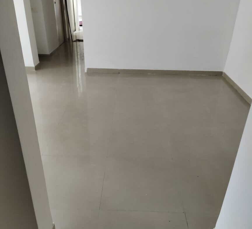 1 Bed and 1 Bath For Sale In Mumbai.