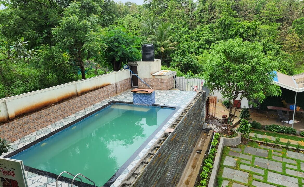 2 Beds and 2 Baths For Sale In Thane.