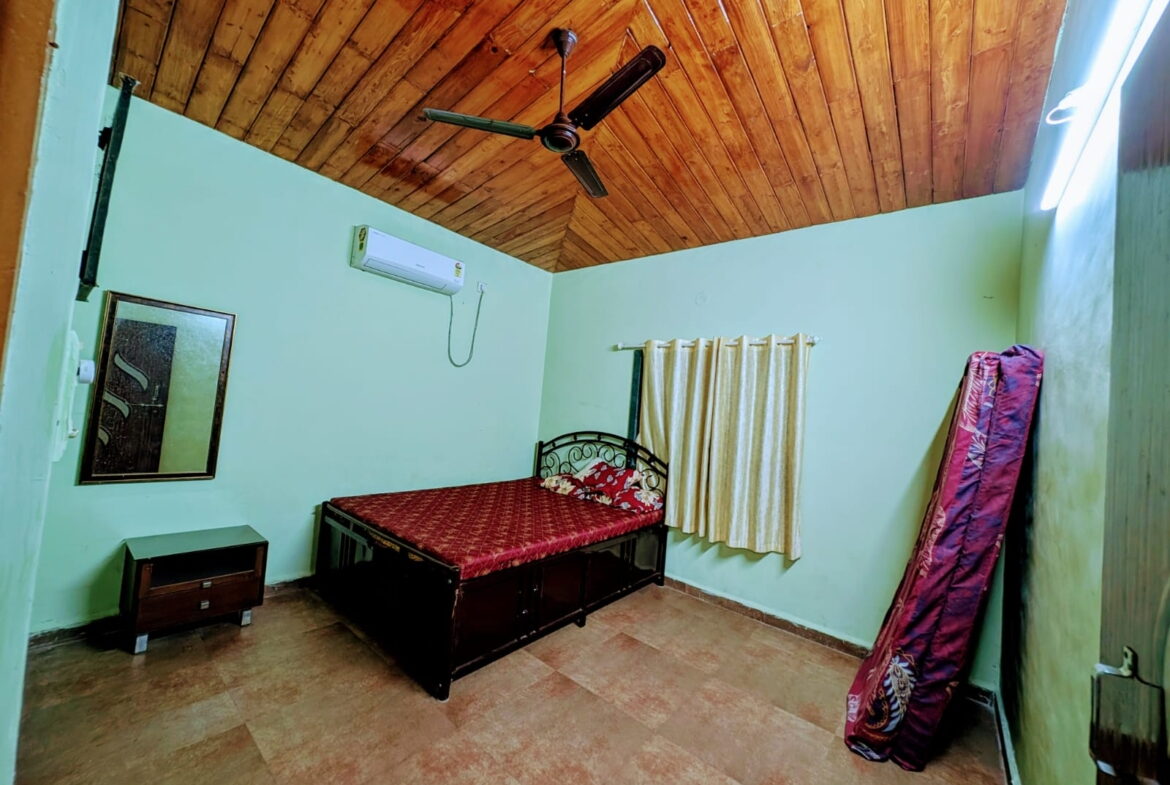 3 Beds and 3 Baths For Rent in Karjat.
