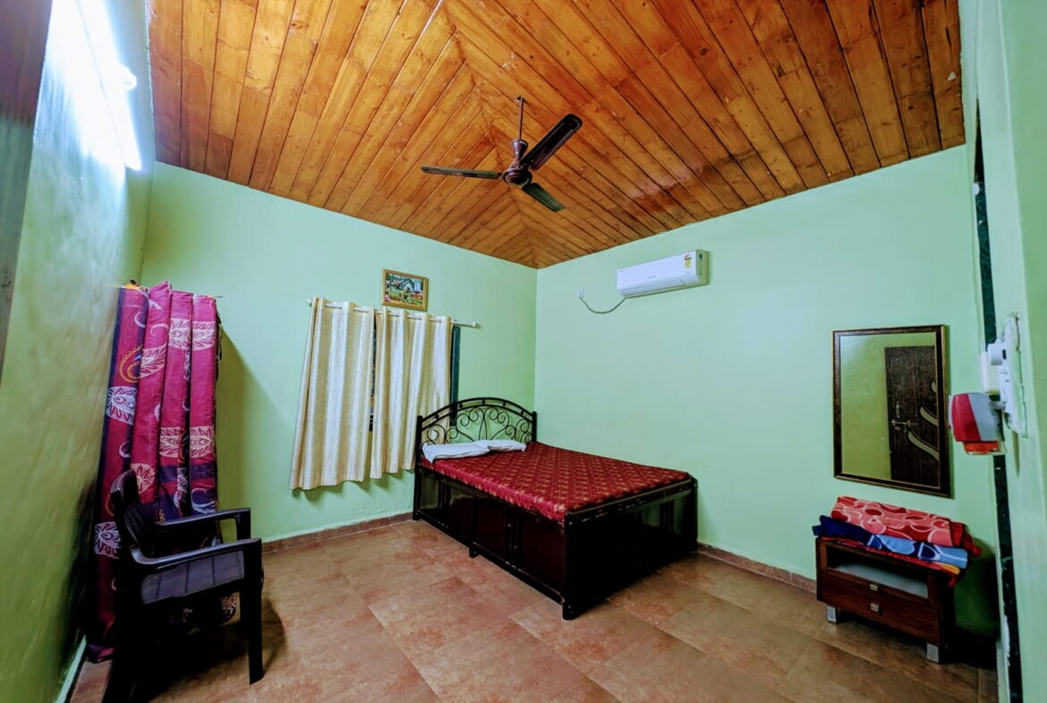 3 Beds and 3 Baths For Rent in Karjat.