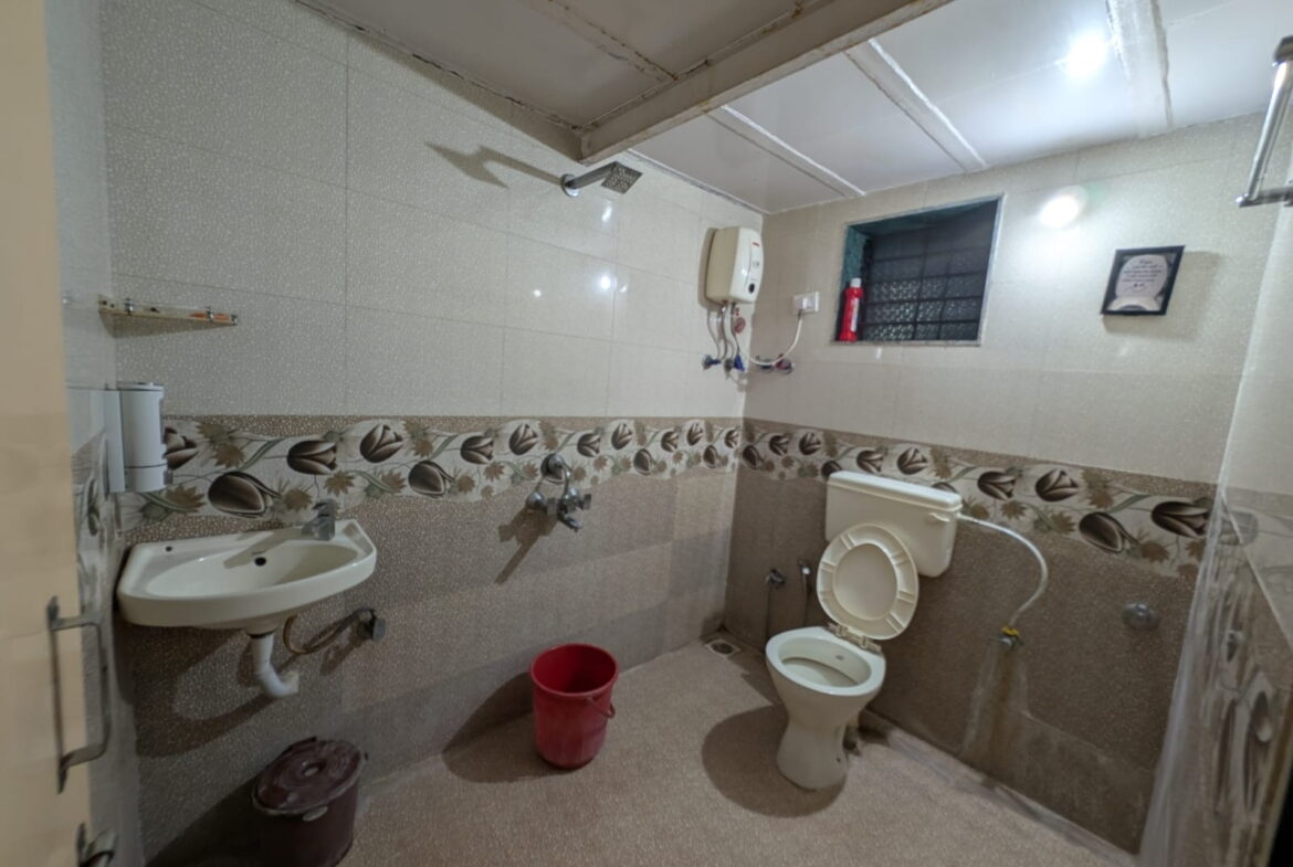3 Beds and 3 Baths For Rent in Karjat.