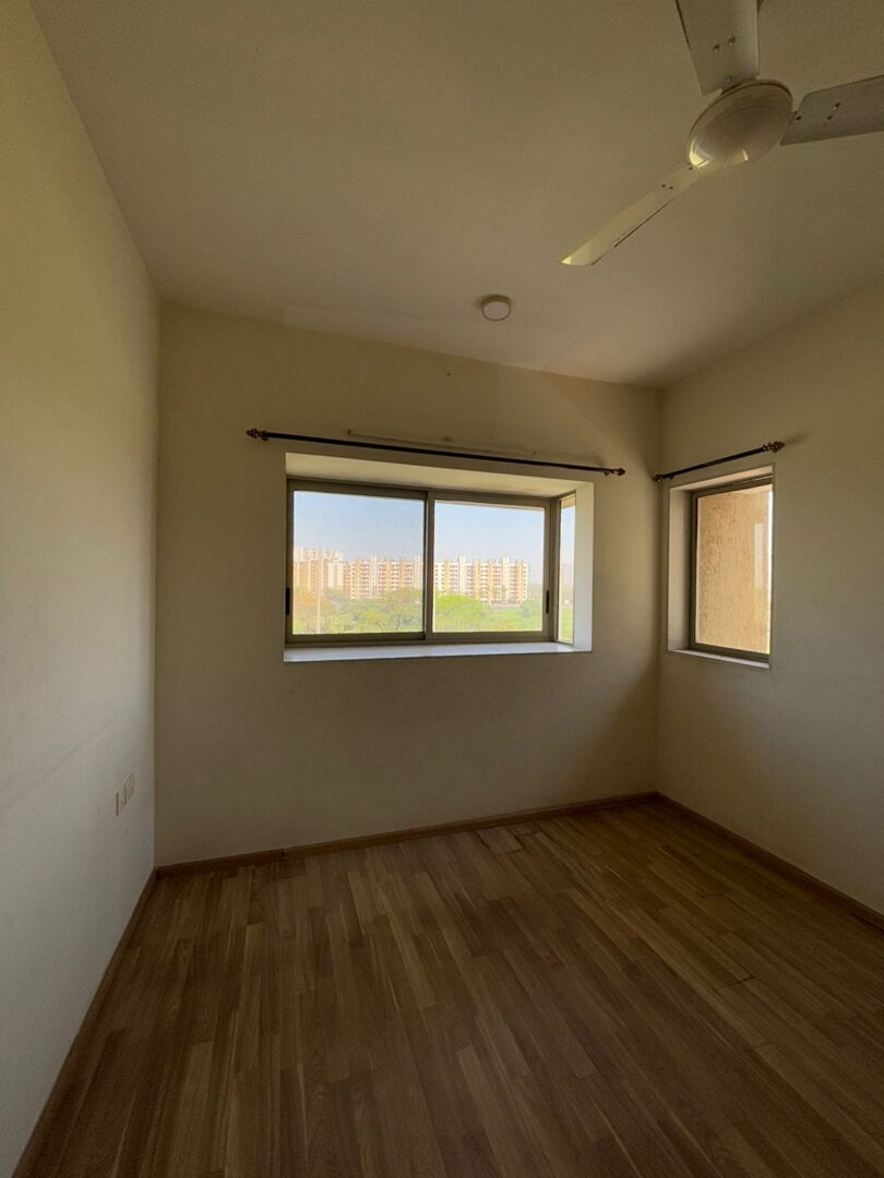 IMG-20250213-WA0004 2 Beds and 2 Baths For Sale In Mumbai.