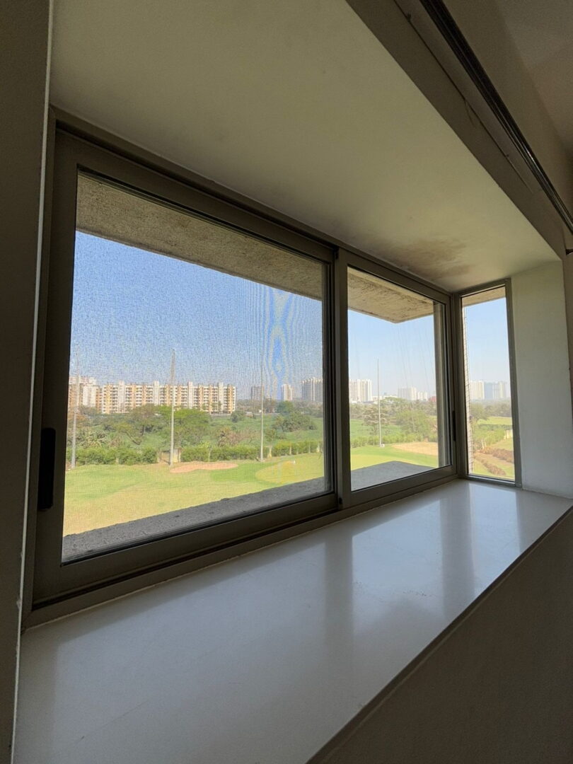 IMG-20250213-WA0005 3 Beds and 3 Baths For Sale In Mumbai.