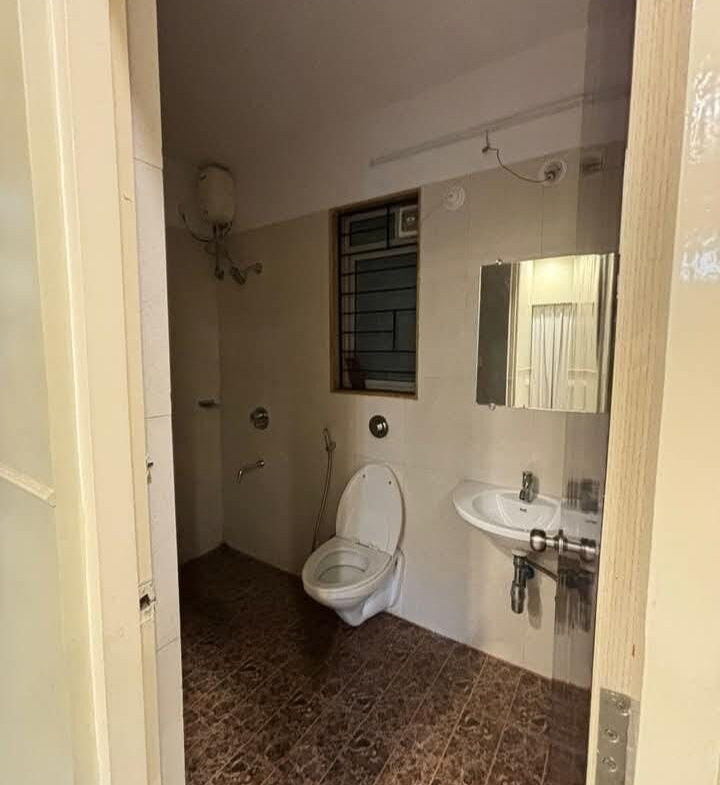 2 Beds And 2 Baths For Rent In Mumbai.