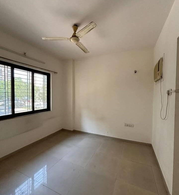 1 Bed and 1 Bath For Rent In Mumbai.