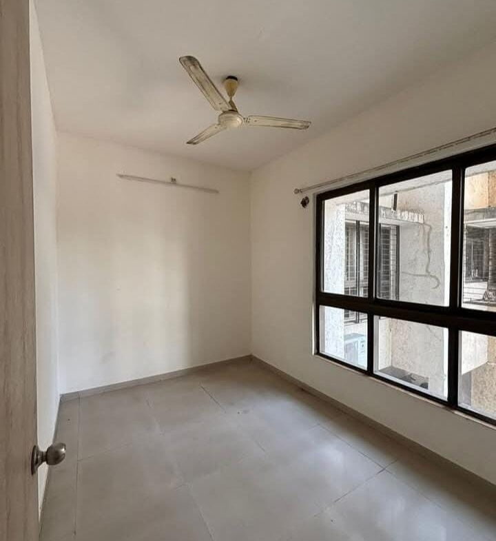 1 Bed and 1 Bath For Rent In Mumbai.