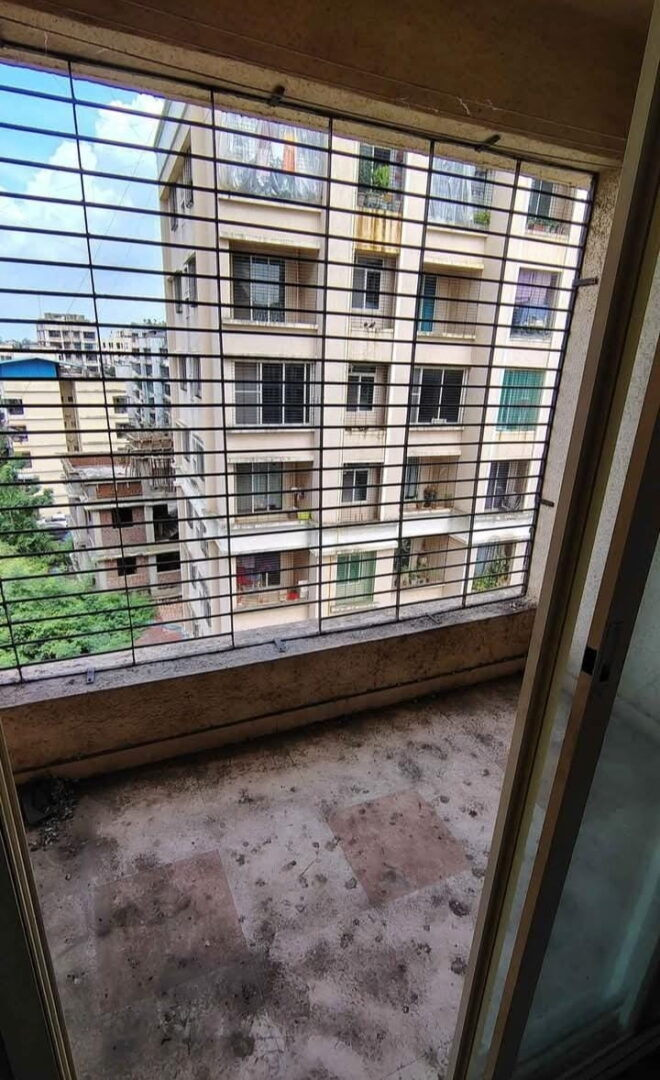 2 Beds And 2 Baths For Sale In Mumbai.