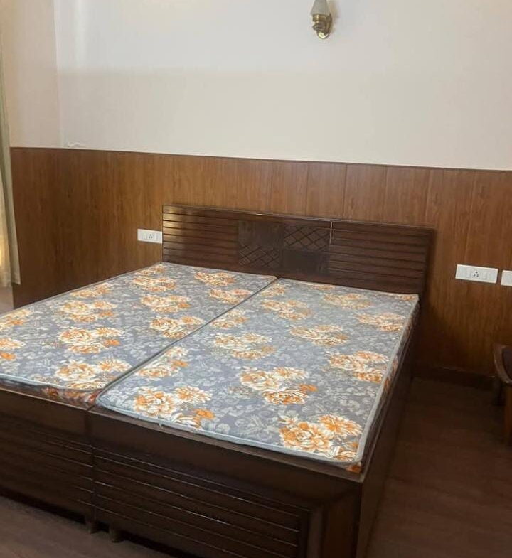 1 Bed And 1 Bath For Rent In Mohali.