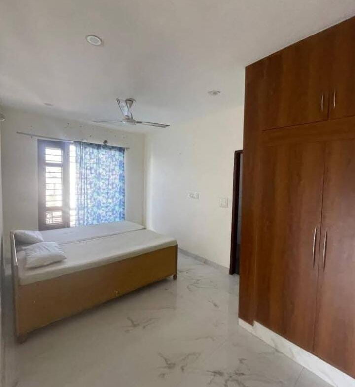 1 Bed and 1 Bath For Rent In Mohali.