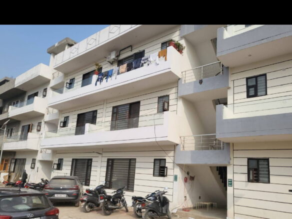 Independent flat for sale in Agra