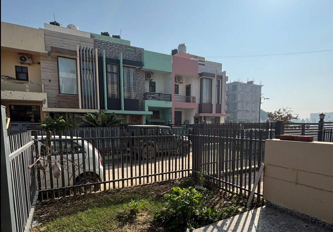 Independent house for sale in Agra
